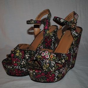 Flowered Wedges